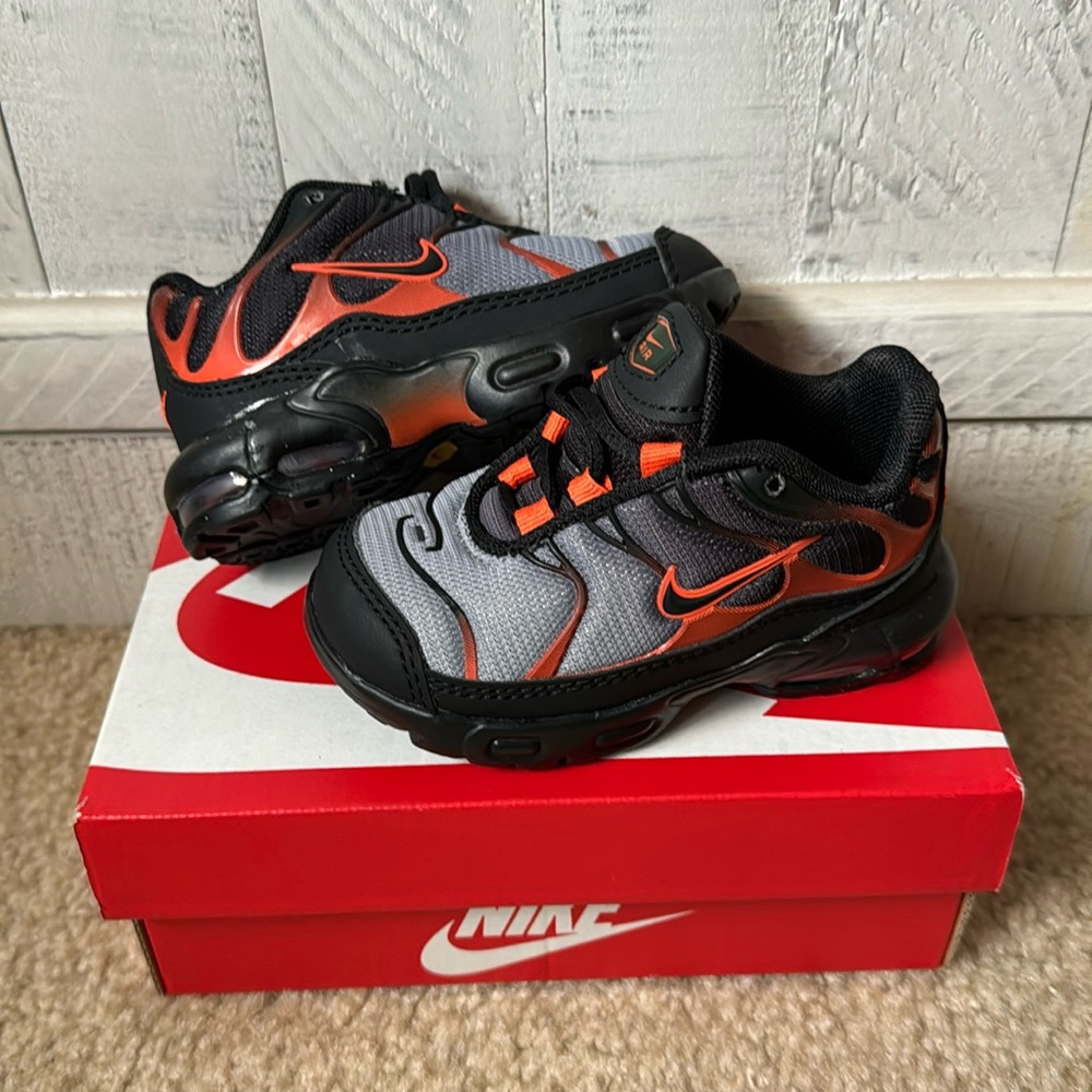 Toddler Air Max Plus ‘Black Team Orange’